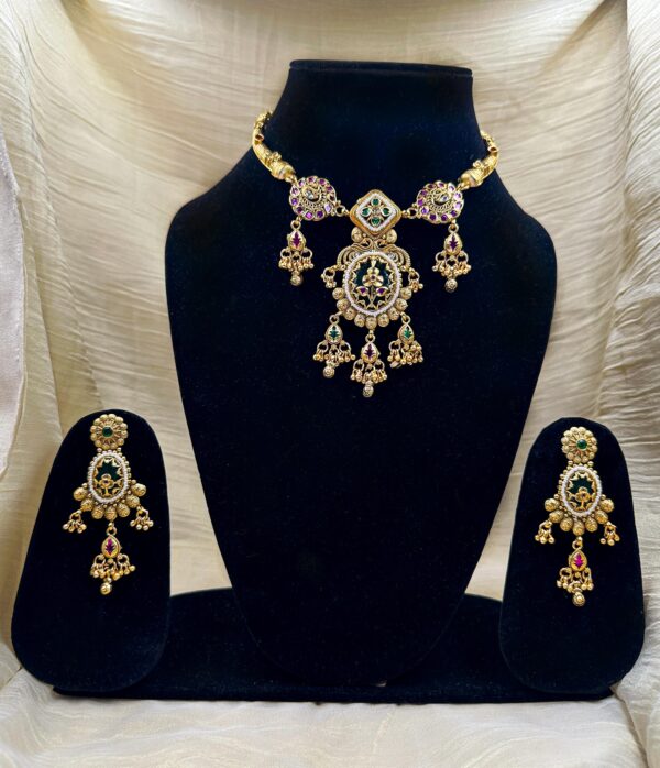 Hasli heritage set