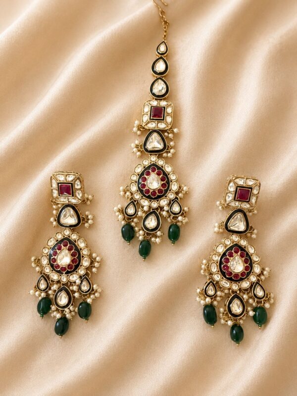 Green & Red kundan Earring with maangtikka- JE067